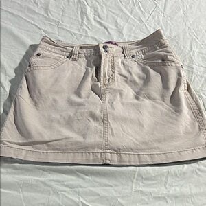 Gloria Vanderbilt Cream Mini Skirt